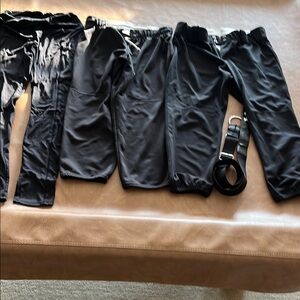 Intensity Brand Juniors Baseball Knickers Size Med Black Athletic Pants and Belt